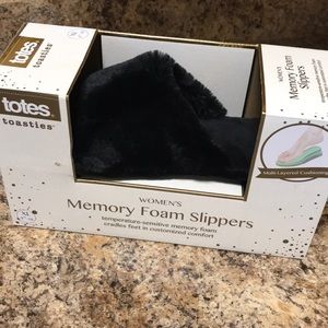 Memory foam slippers